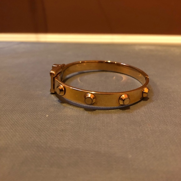 Michael kors rose gold belt buckle bracelet - Picture 2 of 3